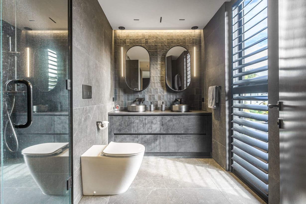 10 Kaimata kitchen detail