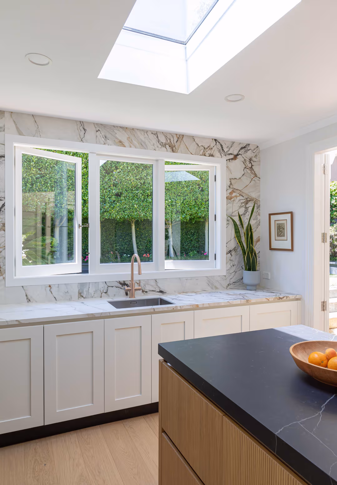 De La Ray kitchen detail