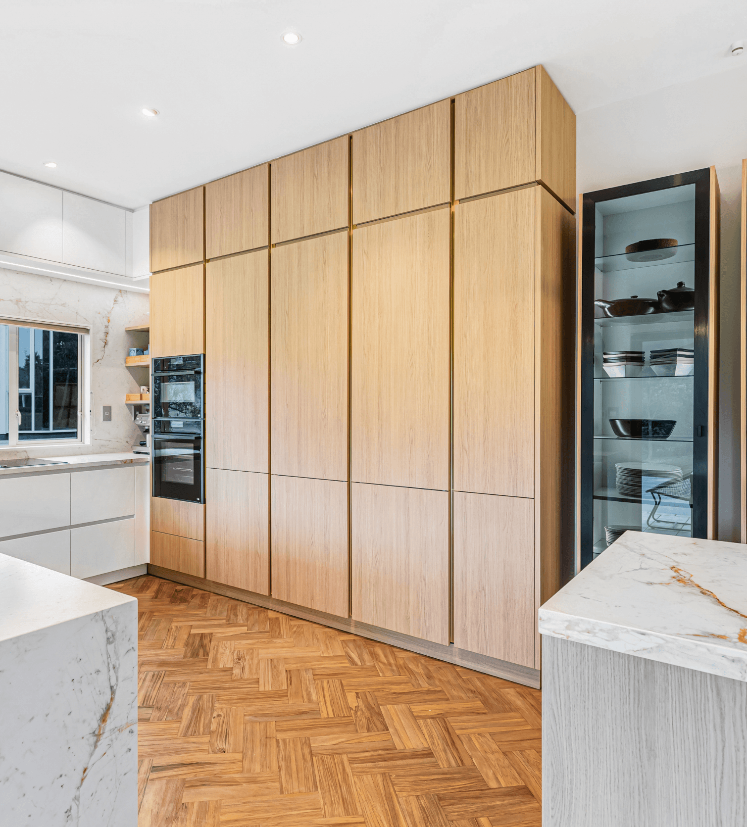 Bayan kitchen detail